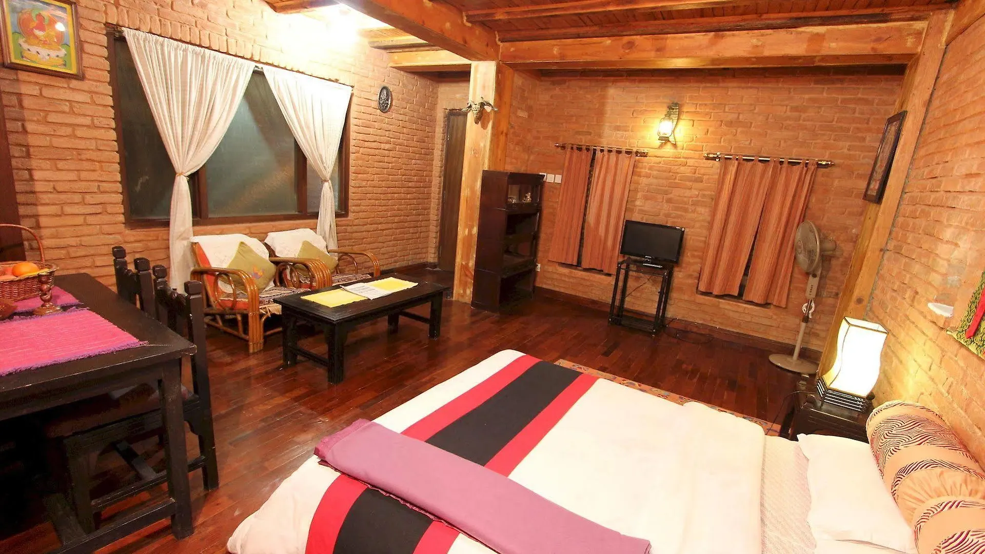 World Heritage Hotel And Apartments Katmandou 3*,